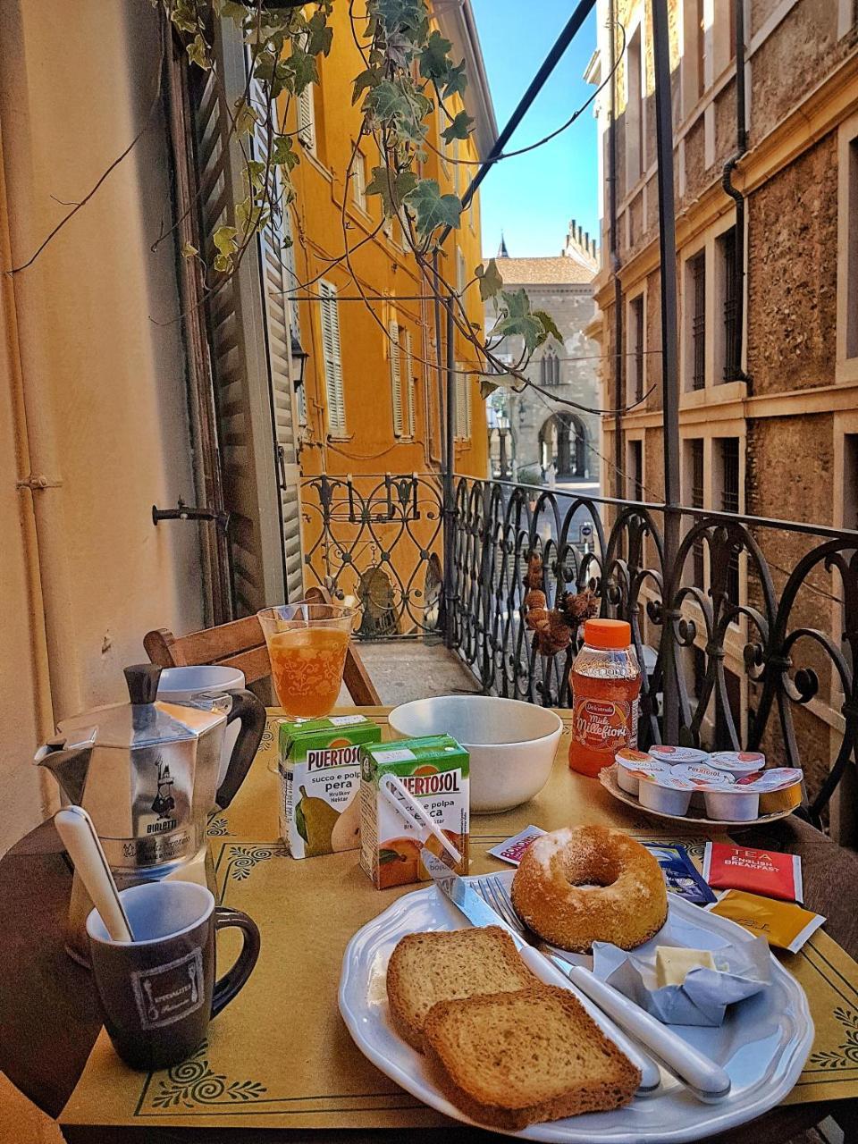 Casa Vacanze Piazza Vecchia แบร์กาโม ภายนอก รูปภาพ